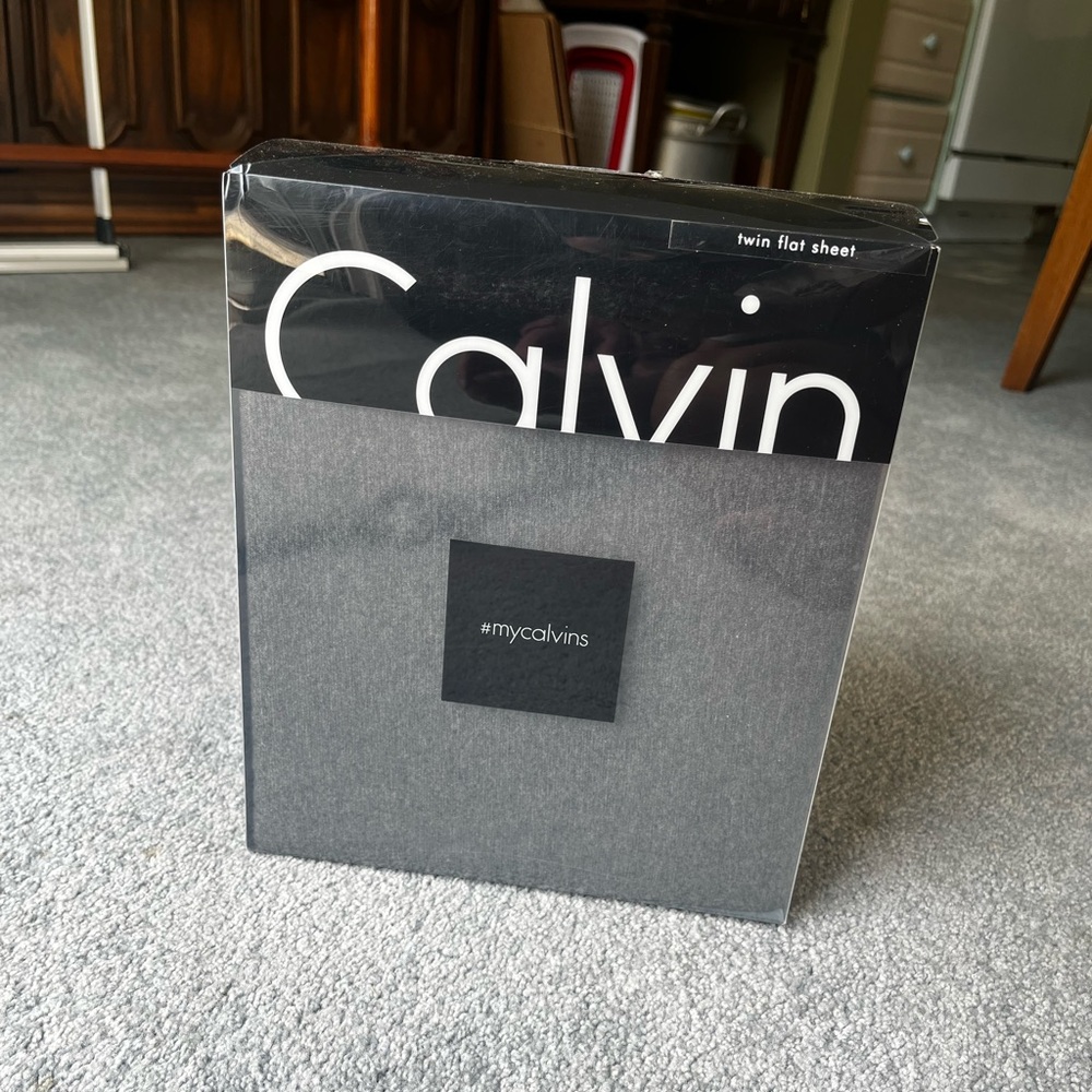 NWT-Charcoal Grey Calvin Klein Modern Cotton Flat Sheet (Twin)